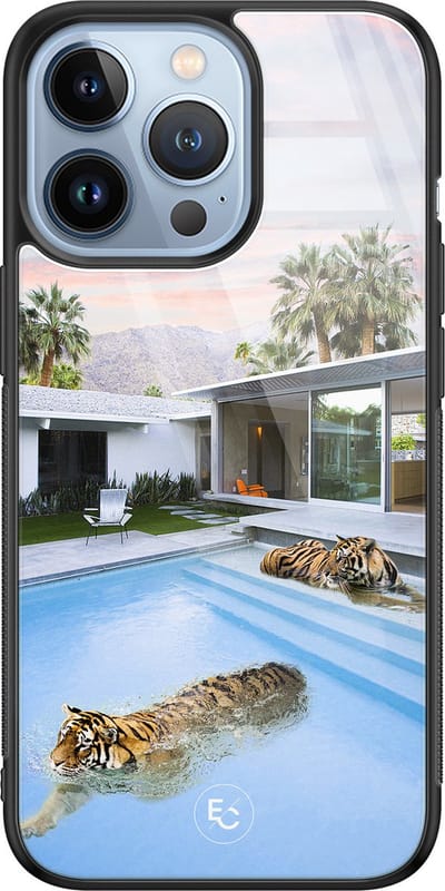 Hoesje geschikt voor iPhone 13 Pro - Tijger zwembad - Luxe Hard Case - Print - Blauw - ELLECHIQ