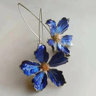 Oorbellen in etnische stijl voor dames Bloeiende blauwe bloem Lange koperkleurige metalen ingelegde bungeloorbellen Sieraden Trendy vrouwelijk cadeau gray