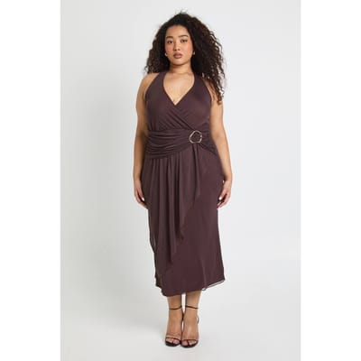 boohoo Dames Plus Halter Goudkleurige Trim Geplooid Midaxi | Chocoladebruin | Maat: 52