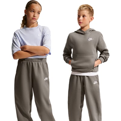 Nike Club Oversized Broeken Kinder - Bruin - Maat 158 - 170 CM