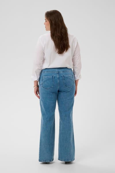 Vrouwelijke Flared Jeans KAFFE Curve KCFlora