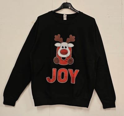 Foute Kersttrui Dames & Heren - 'O Joy' Kerstsweater met Rendier - Grappige Kerst Kleding - Humor Cadeau - Kerstfeest - Unisex sweater - Zwart - Maat M