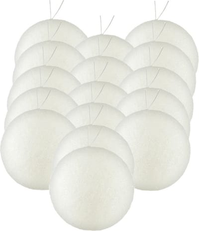 24x stuks kerstballen zilver/wit glitters kunststof diameter 7 cm - Kerstboom versiering