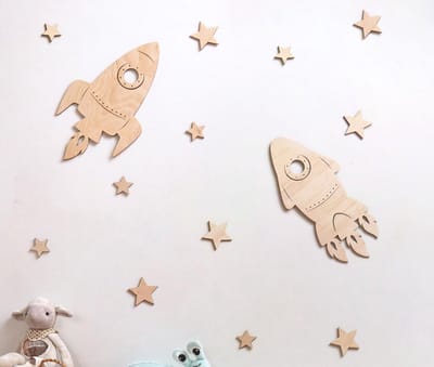 Houten raketten met sterren, jongenskamerdecoratie, wandkunst voor de speelkamer, babykamerdecoratie, raketten met sterren, kinderkamerdecoratie,kinderkamer, babykamer