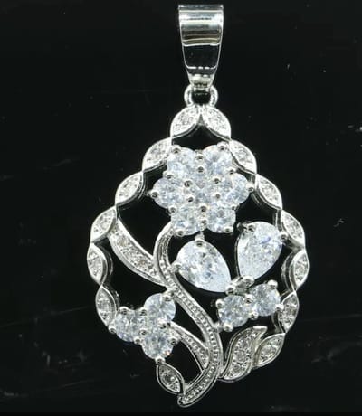 N3 Collecties Witte saffier spinel zirkonia dames zilveren hanger