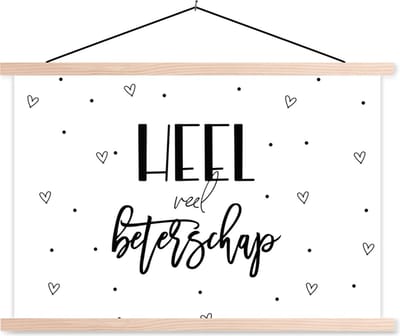 Posterhanger incl. Poster 90x60 cm - Schoolplaat - Beterschap - Quotes - Hartjes - Zwart wit - Textielposter - Blanke latten