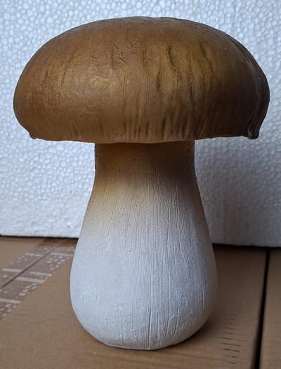Realistische Decoratie Paddenstoel beeld - Eekhoorntjesbrood Look - Hoogte 20 cm - Polystone - Bruin/Beige