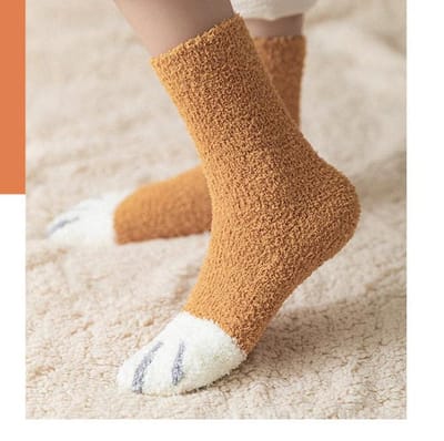 Fluffy Sokken dames - huissokken - bedsokken - bruin - oranje - beige - Drukvrije boord - leuke print kattenpoten 36 - 40 - cadeau voor haar - geschenk vrouwen - Kerst cadeau - verjaardagscadeau - gift - extra zacht