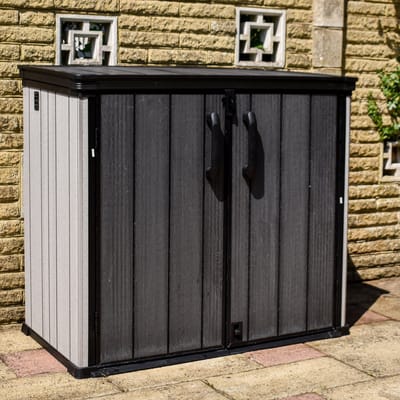 BPS Grote Kunststof Opbergschuur – 1,30 m x 1,15 m x 0,72 m – 900 L Capaciteit – Weerbestendig – Duurzame Kunststof met Houtlook – Eenvoudige Montage