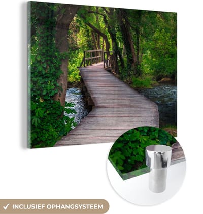 MuchoWow® Glasschilderij 120x90 cm - Schilderij acrylglas - Bos - Natuur - Brug - Foto op glas - Schilderijen