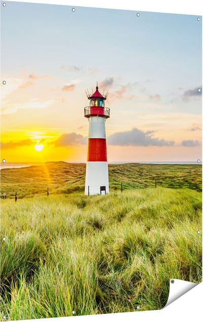 Gards Tuinposter Vuurtoren met Zonsopgang op een Eiland - 120x160 cm - Tuindoek - Tuindecoratie - Wanddecoratie buiten - Tuinschilderij