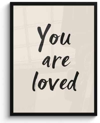 Poster in lijst - Fotolijst 50x70 cm - Posters - Minimalistisch - Beige - Love - Posterlijst zwart - Decoratie - Wanddecoratie woonkamer - Muurdecoratie slaapkamer