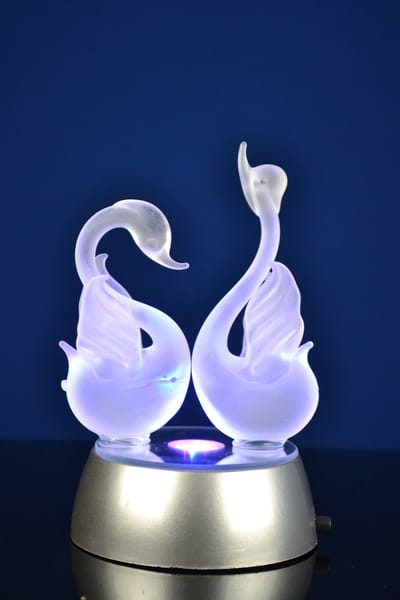 Luxe Zwanen Decoratie met Verlichting – Kunststof – Modern en Sfeervol Design