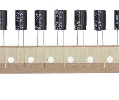 50 Stuks 400V 4,7uF Elektrolytische Condensatoren - Plug-in 8x12 mm