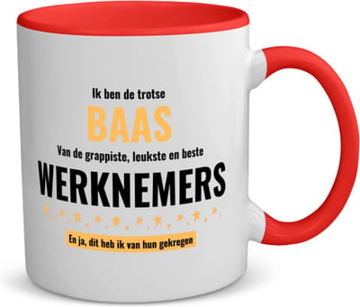 Akyol - ik ben de trotste baas van de grappigste, leukste en beste werknemers, en ja dit heb ik van hun gekregen koffiemok - theemok rood - Baas - de trotste baas - collega's - werknemers - verjaardag - cadeau - afscheidscadeau - 350 ML inhoud