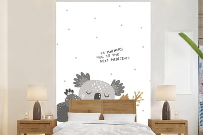 Behang babykamer - Fotobehang Koala - Quote - Kinderen - Jongetjes - Meisjes - Baby - Breedte 200 cm x hoogte 300 cm - Kinderbehang
