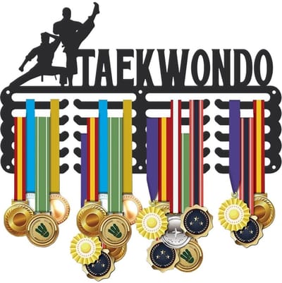 Dailygoody - Taekwondo Medaille Hanger - Medaille Rack - Wandmontage - Metalen Houder - Sport Award Display - 5 Rijen 20 Haken - Voor Atleten
