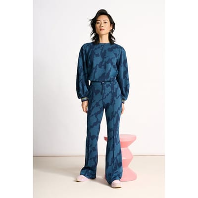 POM Amsterdam Pants - Swirl Horizon Blue Größe: 34 | Ausgestellte Hosen Outlet | Damen | Blau