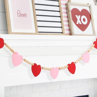 Guirlande de perles en bois en feutre rouge et rose, décoration pour la saint-valentin, ornements suspendus romantiques multicolore