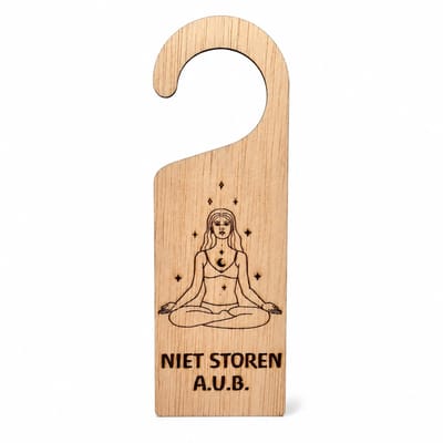 Houten deurhanger - niet storen a.u.b. - yoga of ontspanning - laat je niet storen - duurzaam materiaal met natuurlijke uitstraling