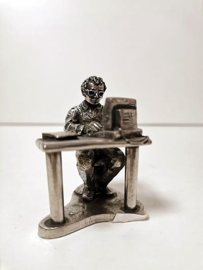 Klerk - Kurz edeltin - 8cm.
