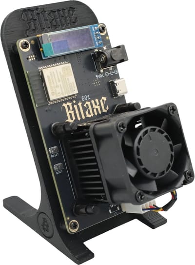 Bitaxe 601 Gamma - Inclusief Stand & EU Stekker - 1.2 TH/s - Bitcoin Mini Miner Kit - Versie 2026 - Zwart