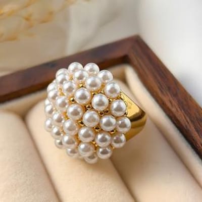 Franse Zachte Wind Imitatie Parel Bloei Openings Verstelbare Ring Dames Elegante Temperament Vakantie Accessoires Cadeau resizable brown