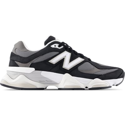 New Balance 9060 Sneakers Dames - Zwart - Maat 37.5 - Leer