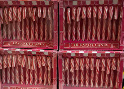 288 candy canes rood/wit in 24 doosjes van 12 stuks zuurstokken snoep kerst - snoep partysnoep wandelstokjes