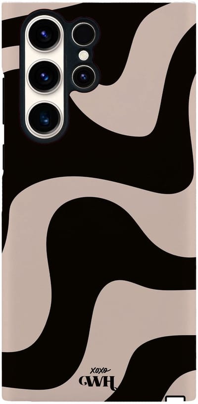 xoxo Wildhearts Ride With Me - Hoesje geschikt voor Samsung Galaxy S26 Ultra - Siliconen hoesje met dubbele beschermlaag - Luxe case - Stevige backcover - Golvenprint - Golvend patroon - golven - Beige / Zwart