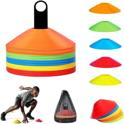 QTTVBTNA - 50 stuks Trainingshoedjes - inclusief Houder en Tas - Markeringspionnen - Voetbal Basketbal Training Accessoire - Voor het markeren van sportvelden - 5 Kleuren