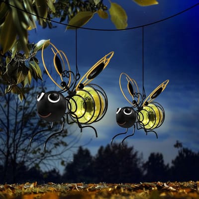Hangende bijen tuinverlichting op zonne-energie voor buiten, buitenbeeldjes/figuurtjes met verlichting voor terras, balkon, tuin of housewarming (2 stuks)