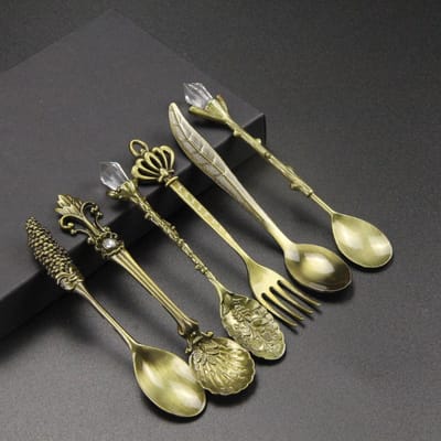 6 stuks Vintage Lepels Vork Koninklijke Stijl Goud Gesneden Koffie Thee Lepel Snacks Fruit Prikkers Dessert Vork Bestekset Keuken gereedschap black