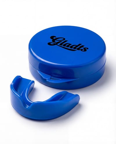 Gladts gebitsbeschermer - Blauw - Kinderen - Junior - Gebitsprotecties - Makkelijk te vormen - Tandenknarsen - Bitje Vechtsport - Gebitsbeschermer - Mouthgard - Anti Snurk - Knarsbitje - Gebitsbeschermer Vechtsport - Tandenknarsen bitje