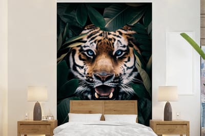 Behang - Fotobehang Tijger - Bomen - Blauw - Breedte 200 cm x hoogte 300 cm