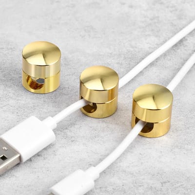 3 stuks goudkleurige kabelhouder, metalen kabelclips met lijmschroef, wand- en plafondpinnen voor textielkabel, kabelorganizer, aluminium, zelfklevende kabelhouder, mobiele telefoonoplaadkabel