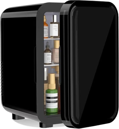 ITRONIQ Mini Koelkast 6 Liter - Mini Fridge Voor Skincare Drankjes en Make-up - Koelen en Verwarmen - 220V & 12V Auto - Zwart