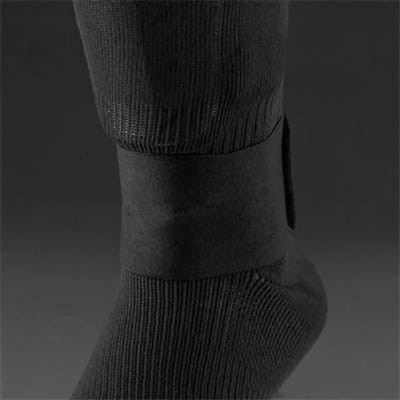 Nouveau 2 Pièces Protège-tibias Élastique Réglable Sangle de Sécurité Pour Football Jambières Empêcher de Tomber noir