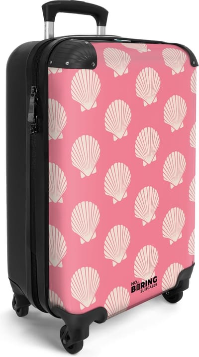 NoBoringSuitcases.com® - Handbagage koffer lichtgewicht - Reiskoffer trolley met print - Roze met beige schelpen - Rolkoffer met wieltjes - Past binnen 55x40x20 en 55x35x25 - Suitcase cabin