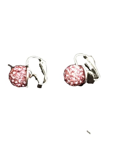 Petra's Sieradenwereld - Clipoorbel roze met strass steentjes fimoklei