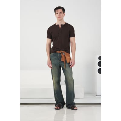 Slim Fit Crew Neck Katoenen T-Shirt met Knopdetail