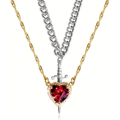 Ensemble de colliers pendentifs pour couple en deux parties: Un Collier Unisexe en Forme d'Épée pour Hommes et Femmes, Un Pendentif Épée avec une Breloque Cœur, Parfait pour la Saint-Valentin gray