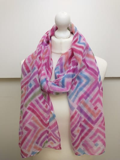 Lange dames sjaal Ineke-fantasiemotief-fuchsia paars wit groen turquoise blauw oranje