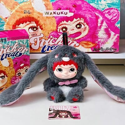 BOÎTE AVEUGLE WAKUKU CHAUDE Renard Renard Lapin Journal des Farces Série Première et Deuxième Génération Pendentif Peluche Vinyle Cadeau Fait Main En Stock