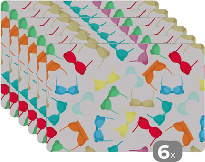 Placemat - Placemats kunststof - Bh - Regenboog - Vrouwen - Patroon - 45x30 cm - 6 stuks - Hittebestendig - Anti-Slip - Onderlegger - Afneembaar