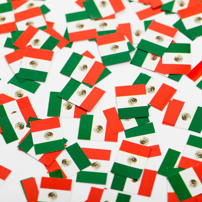 150 stuks Tafel confetti papier Mexico - Hapjes Cocktail Tapas Zomer Terras EK WK Voetbal Decoratie Tafelconfetti