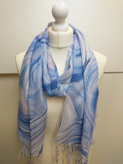 Lange dames sjaal Laura-fantasiemotief-blauw wit roze saffier donkerblauw lila