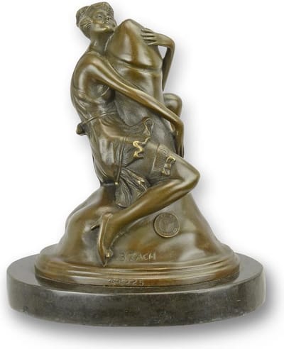 EEN BRONZEN BEELDHOUWWERK VAN EEN VROUW DIE EEN PHALLUS OMHELST, A BRONZE SCULPTURE OF A WOMAN EMBRACING A PHALLUS