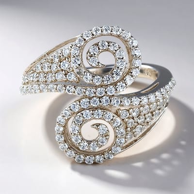 Cavill - Spiraalvormige Zilveren Ring - 925 Sterling Zilver - Cambodjaanse Zirkonen 1,366 ct - Luxe Damesring met Briljant Geslepen Pavé Steentjes