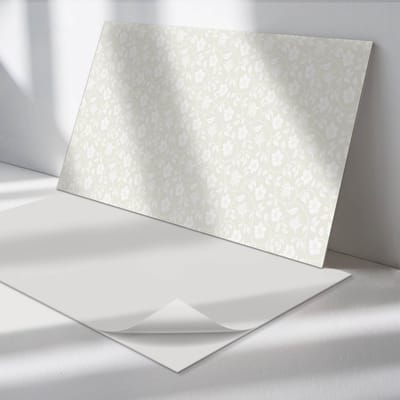 Wallfluent Vinyl Wandpaneel - Achtergrond met bloemenpatroon Vinyl Wandbekleding - 100 cm x 50 cm - Romig PVC wandpaneel - 1 stuk - Rechthoekig Wandbekleding Vinyl - Bloemen Wandpaneel - Zelfklevend Muurpaneel - Wandpaneel Keuken en Badkamer
